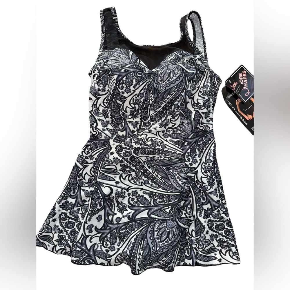 NWT Shore Shapes Slimming One Piece Skirted Bathing Suit paisley print sz 10